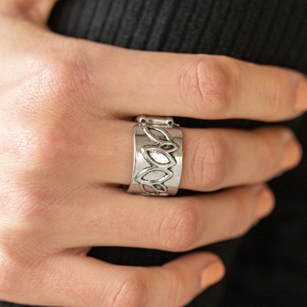 When You LEAF Expect It - Silver ♥ Ring